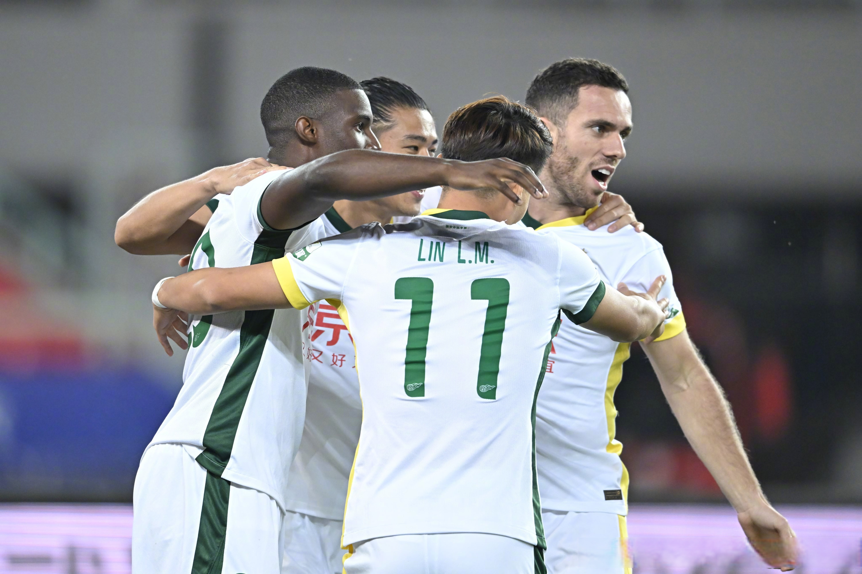 好博体育平台-赛地聚焦——中超转会期热度飙升，罗马遗憾出局，更衣室稳定，心理建设被强调