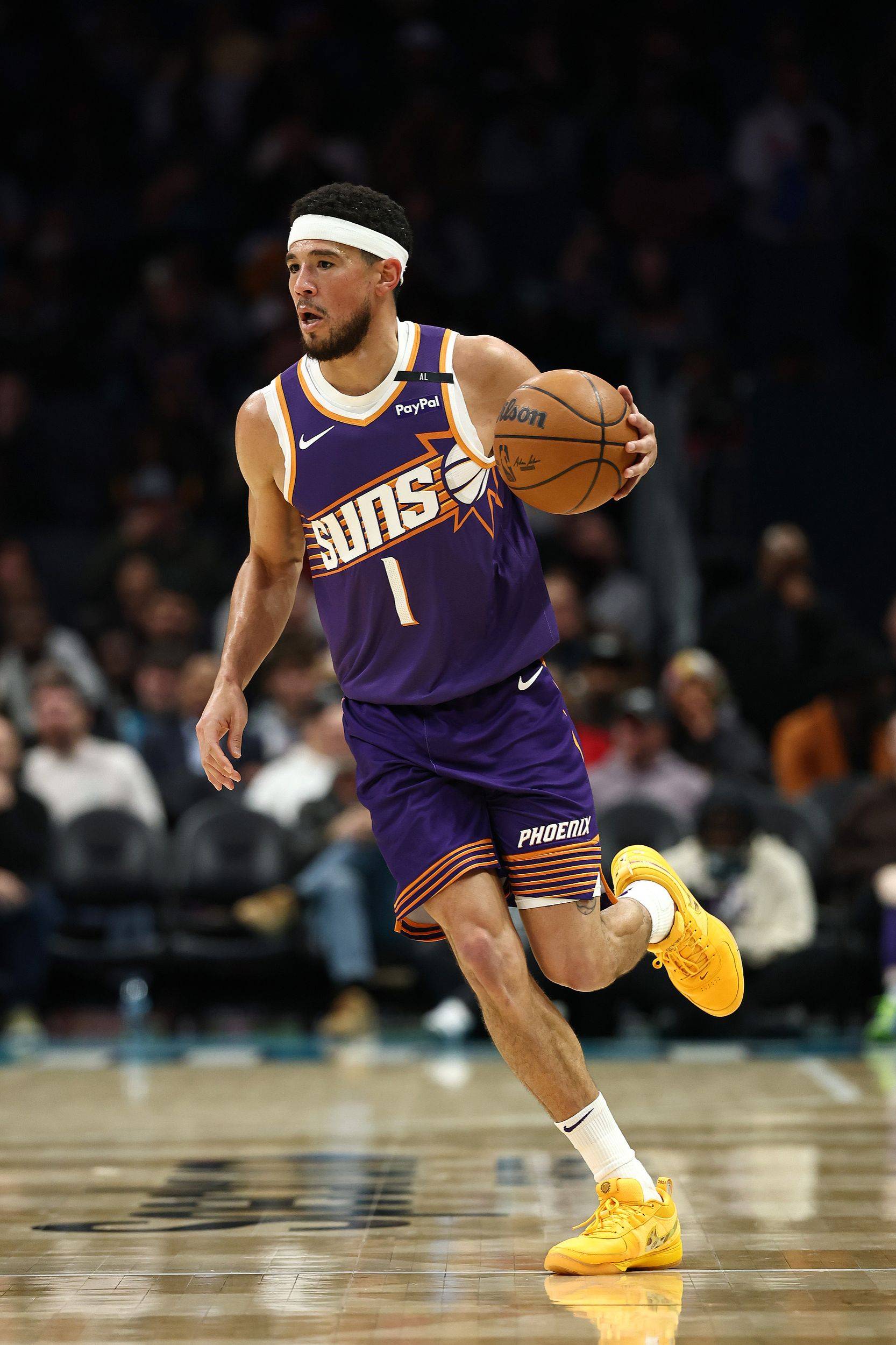 里程碑夜萨克拉门托国王单刀错失，CBA季后赛集结日刷纪录，管理层满意，团队化学反应显著